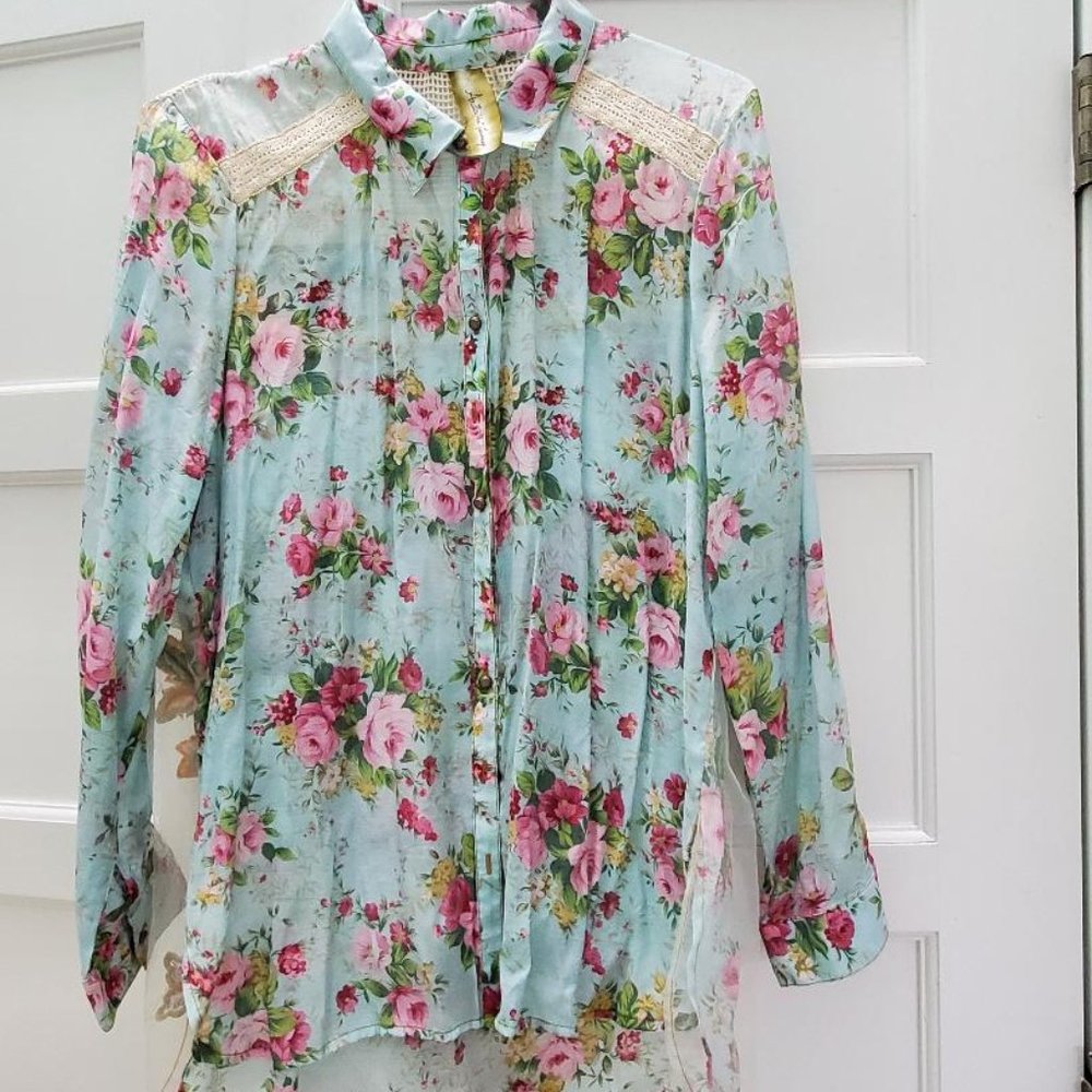 Arratta Silent  Gourney Blouse